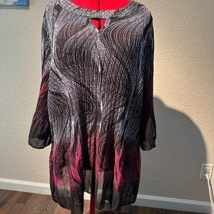 Catherines 2x (22/24) Pleated sheer Blouse w/ 3/4 length sleeves